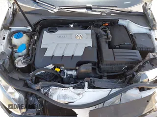 2014 Volkswagen Golf TDI w/Sunroof & Nav z VIN WVWDM7AJ1EW003256, wystawiony jako IAAI lot #42239048 z przebiegiem 66 327 mil mil oraz . Historia ofert i sprzedaży dostępna na DreamBid. Obrazek 10.