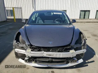 2023 Tesla Model 3 с VIN 5YJ3E1EA3PF405741, выставлен на аукционе Copart как лот 55800195 с пробегом 18 317 миль миль и Списание • Salvage title. История ставок и продаж доступна на DreamBid. Изображение 5.