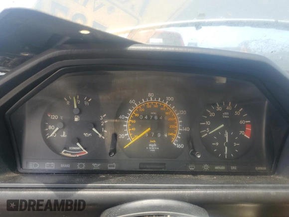 1986 Mercedes-Benz 300 E с VIN WDBEA30D8GA318345, выставлен на аукционе Copart как лот 59481785 с пробегом 47 646 миль миль и Чистый • Clean title. История ставок и продаж доступна на DreamBid. Изображение 9.