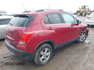 2015 Chevrolet Trax LT with VIN KL7CJLSB2FB117132, listed as a IAAI auction lot 40924586 with 83,170 mi miles. Bid and sale history available at carsss.com. Image 4.