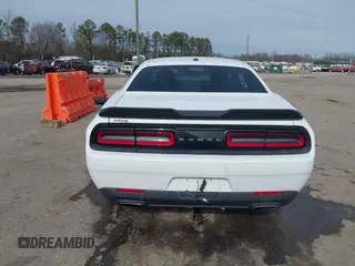 2016 Dodge Challenger SXT z VIN 2C3CDZAG6GH263508, wystawiony jako IAAI lot #41587297 z przebiegiem 119 114 mil mil oraz . Historia ofert i sprzedaży dostępna na DreamBid. Obrazek 16.