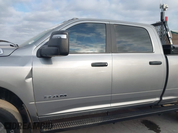 2023 Ram 2500 Big Horn with VIN 3C6UR5DJ9PG588744, listed as a IAAI auction lot 40560180 with 16,375 mi miles. Bid and sale history available at carsss.com. Image 14.