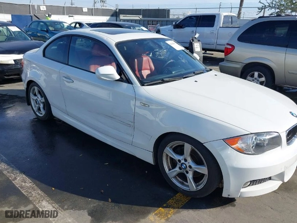 2011 BMW 1 Series 128i with VIN WBAUP9C53BVL89535, listed as a IAAI auction lot 41619966 with 184,610 mi miles. Bid and sale history available at carsss.com. Image 6.