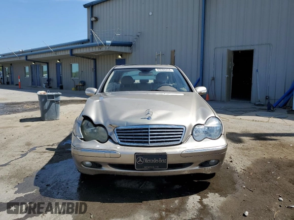 2003 Mercedes-Benz C 320 with VIN WDBRF64J53F327005, listed as a Copart auction lot 69500224 with 99,375 mi miles and Salvage Title. Bid and sale history available at DreamBid. Image 5.