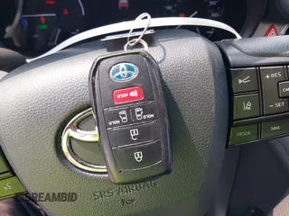 2022 Toyota Sienna LE z VIN 5TDBRKEC0NS087867, wystawiony jako IAAI lot #42332549 z przebiegiem 52 551 mil mil oraz . Historia ofert i sprzedaży dostępna na DreamBid. Obrazek 11.