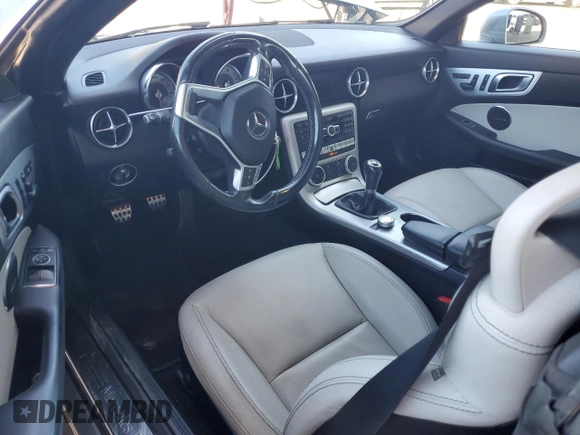 2014 Mercedes-Benz SLK 250 with VIN WDDPK4HA5EF089815, listed as a Copart auction lot 51697285 with 85,427 mi miles and Salvage title. Bid and sale history available at DreamBid. Image 8.