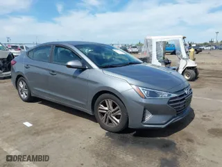 2019 Hyundai Elantra Preferred with VIN KMHD84LF5KU752284, listed as a IAAI auction lot 42011404 with 88,327 mi miles. Bid and sale history available at carsss.com. Image 1.