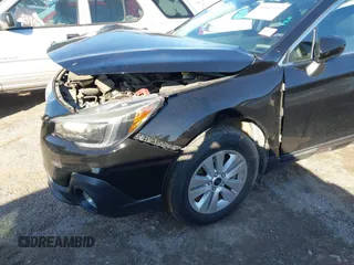 2019 Subaru Outback Premium with VIN 4S4BSAFC3K3366722, listed as a IAAI auction lot 40842109 with 62,617 mi miles. Bid and sale history available at carsss.com. Image 2.
