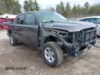 2019 Ram 1500 Big Horn z VIN 1C6SRFFT0KN912479, wystawiony jako IAAI lot #41968842 z przebiegiem 128 924 mil mil oraz . Historia ofert i sprzedaży dostępna na DreamBid. Obrazek 1.