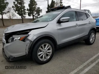 2017 Nissan Rogue SV z VIN JN1BJ1CP5HW005341, wystawiony jako Copart lot #53337415 z przebiegiem 72 606 mil mil oraz Szkoda całkowita • Salvage title. Historia ofert i sprzedaży dostępna na DreamBid. Obrazek 1.
