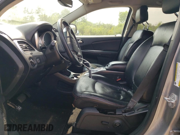 2015 Dodge Journey R/T с VIN 3C4PDCEG9FT712903, выставлен на аукционе Copart как лот 59482845 с пробегом 64 796 миль миль и Списание • Salvage title. История ставок и продаж доступна на DreamBid. Изображение 7.