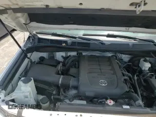 2018 Toyota Tundra SR5 with VIN 5TFEY5F14JX235019, listed as a Copart auction lot 60921385 with 96,861 mi miles and Salvage title. Bid and sale history available at DreamBid. Image 13.