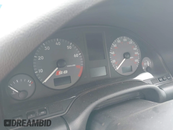 2003 Audi S8 z VIN WAUGU44D33N002014, wystawiony jako IAAI lot #41941237 z przebiegiem Nie podano mil oraz . Historia ofert i sprzedaży dostępna na DreamBid. Obrazek 7.