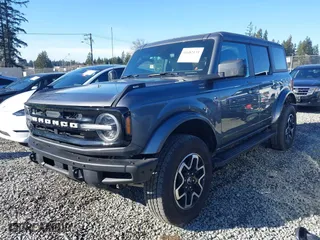 2022 Ford Bronco with VIN 1FMEE5DP5NLB24049, listed as a IAAI auction lot 41682131 with 20,710 mi miles. Bid and sale history available at carsss.com. Image 17.