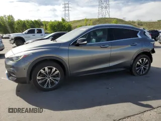 2018 Infiniti QX30 Luxury z VIN SJKCH5CR9JA056086, wystawiony jako Copart lot #58367765 z przebiegiem 84 550 mil mil oraz Czysty tytuł • Clean title. Historia ofert i sprzedaży dostępna na DreamBid. Obrazek 1.