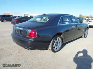 2011 Rolls-Royce Ghost with VIN SCA664S5XBUX49688, listed as a IAAI auction lot 40971162 with 17,595 mi miles. Bid and sale history available at carsss.com. Image 4.