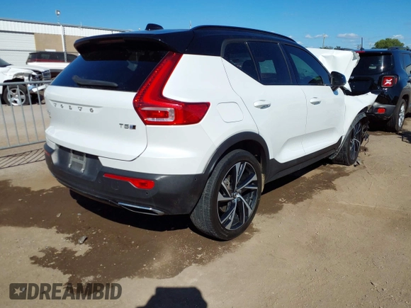 2019 Volvo XC40 Momentum with VIN YV4162XZ4K2006682, listed as a IAAI auction lot 40348423 with 65,301 mi miles and . Bid and sale history available at carsss.com. Image 4.