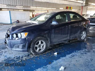 2015 Chevrolet Sonic LT z VIN 1G1JC5SH0F4191697, wystawiony jako Copart lot #88711955 z przebiegiem 126 569 mil mil oraz Szkody całkowita. Historia ofert i sprzedaży dostępna na DreamBid. Obrazek 1.
