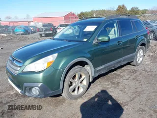 2013 Subaru Outback 2.5i Limited with VIN 4S4BRCKC6D3227927, listed as a IAAI auction lot 41570981 with 205,771 mi miles. Bid and sale history available at carsss.com. Image 2.