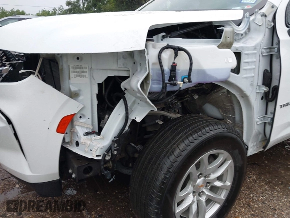 2024 Chevrolet Tahoe LT with VIN 1GNSCNKD8RR279520, listed as a IAAI auction lot 42494747 with 29,020 mi miles and . Bid and sale history available at DreamBid. Image 6.