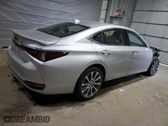 2021 Lexus ES 250 with VIN 58AD11D13MU005655, listed as a Copart auction lot 52137355 with 32,107 mi miles and Salvage title. Bid and sale history available at DreamBid. Image 3.