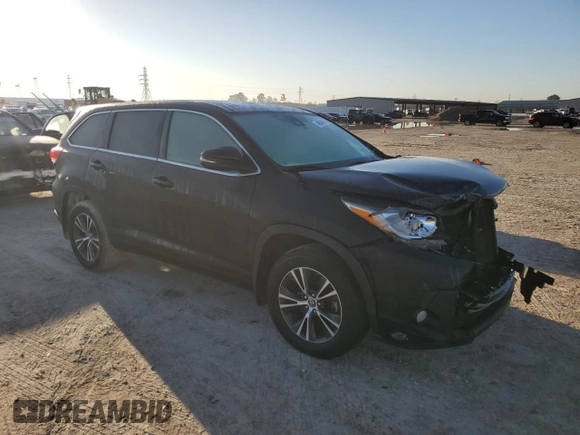 2017 Toyota Highlander LE with VIN 5TDZZRFH4HS233645, listed as a Copart auction lot 48684015 with 113,418 mi miles and Salvage title. Bid and sale history available at DreamBid. Image 4.