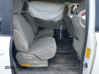2011 Toyota Sienna LE AAS with VIN 5TDKK3DC6BS091557, listed as a IAAI auction lot 42170157 with 398,019 mi miles and . Bid and sale history available at DreamBid. Image 8.