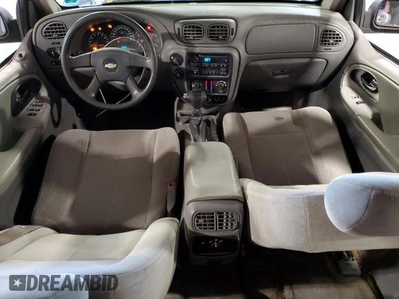 2006 Chevrolet TrailBlazer LS with VIN 1GNDT13S562347369, listed as a Copart auction lot 61377934 with 173,345 mi miles and Non Repairable. Bid and sale history available at DreamBid. Image 8.