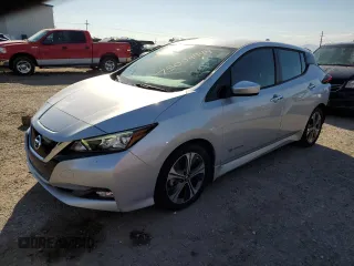 2018 Nissan LEAF SV z VIN 1N4AZ1CP3JC308035, wystawiony jako Copart lot #73004444 z przebiegiem 45 313 mil mil oraz Szkoda całkowita • Salvage title. Historia ofert i sprzedaży dostępna na DreamBid. Obrazek 1.