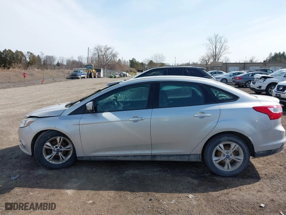 2013 Ford Focus SE with VIN 1FADP3F20DL174037, listed as a IAAI auction lot 41792552 with 131,984 mi miles. Bid and sale history available at carsss.com. Image 14.