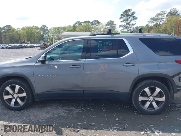 2018 Chevrolet Traverse LT z VIN 1GNERHKW5JJ212911, wystawiony jako IAAI lot #41923593 z przebiegiem 109 023 mil mil oraz . Historia ofert i sprzedaży dostępna na DreamBid. Obrazek 15.