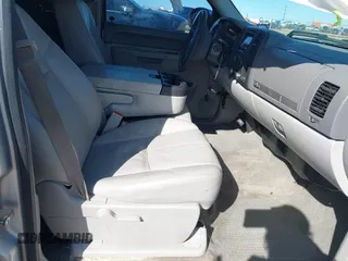 2013 Chevrolet Silverado 1500 LT with VIN 3GCPCSE08DG315253, listed as a IAAI auction lot 41762509 with 192,430 mi miles and . Bid and sale history available at DreamBid. Image 5.