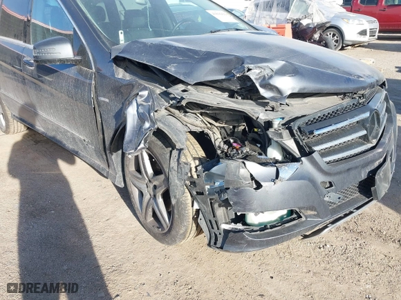 2012 Mercedes-Benz R-Class R 350 with VIN 4JGCB5HE0CA143058, listed as a IAAI auction lot 41816422 with 153,103 mi miles. Bid and sale history available at carsss.com. Image 6.