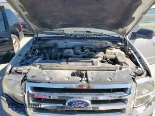2012 Ford Expedition XLT z VIN 1FMJU1H5XCEF12740, wystawiony jako Copart lot #56741365 z przebiegiem 174 650 mil mil oraz Czysty tytuł • Clean title. Historia ofert i sprzedaży dostępna na DreamBid. Obrazek 12.