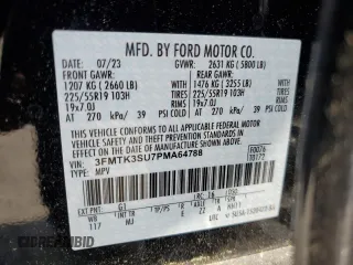 2023 Ford Mustang Mach-E Premium z VIN 3FMTK3SU7PMA64788, wystawiony jako Copart lot #60277685 z przebiegiem 13 837 mil mil oraz Szkoda całkowita • Salvage title. Historia ofert i sprzedaży dostępna na DreamBid. Obrazek 14.
