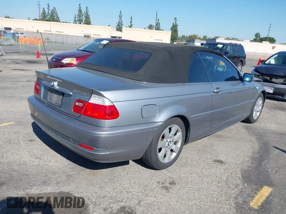2006 BMW 3 Series 325Ci with VIN WBABW33426PX84492, listed as a IAAI auction lot 41658186 with 152,477 mi miles. Bid and sale history available at carsss.com. Image 4.