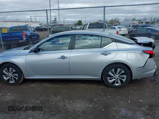 2024 Nissan Altima S with VIN 1N4BL4BV8RN374491, listed as a IAAI auction lot 40843321 with 19,992 mi miles and . Bid and sale history available at carsss.com. Image 14.