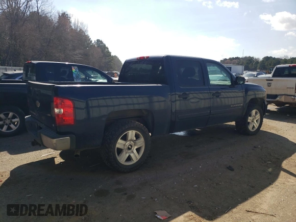 2007 Chevrolet Silverado 1500 LT w/1LT with VIN 3GCEC13J37G516379, listed as a Copart auction lot 44140205 with 289,599 mi miles and Clean Title. Bid and sale history available at carsss.com. Image 3.