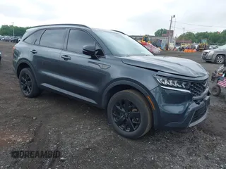 2021 Kia Sorento S z VIN 5XYRLDLC4MG070290, wystawiony jako IAAI lot #42473481 z przebiegiem 40 800 mil mil oraz . Historia ofert i sprzedaży dostępna na DreamBid. Obrazek 1.