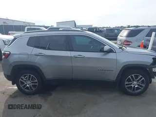 2020 Jeep Compass Latitude w/Sun/Safety Pkg with VIN 3C4NJCBB3LT257860, listed as a IAAI auction lot 41601408 with 72,364 mi miles. Bid and sale history available at carsss.com. Image 14.