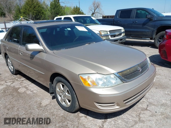 2002 Toyota Avalon XL with VIN 4T1BF28B62U261312, listed as a IAAI auction lot 41957062 with 233,443 mi miles. Bid and sale history available at carsss.com. Image 6.