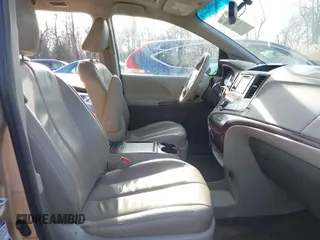 2014 Toyota Sienna Ltd with VIN 5TDDK3DC0ES091759, listed as a IAAI auction lot 41150493 with 155,165 mi miles. Bid and sale history available at carsss.com. Image 5.