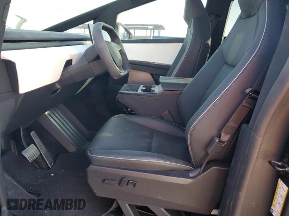 2024 Tesla Cybertruck Cyberbeast z VIN 7G2CEHEE9RA028082, wystawiony jako Copart lot #83783394 z przebiegiem 365 mil mil oraz Szkody całkowita. Historia ofert i sprzedaży dostępna na DreamBid. Obrazek 7.