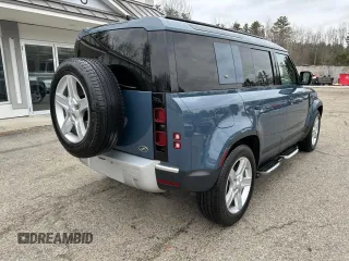 2020 Land Rover Defender SE with VIN SALEP7EU8L2022867, listed as a Copart auction lot 49167865 with 68,673 mi miles and Clean title. Bid and sale history available at DreamBid. Image 4.