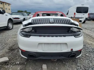 2021 Porsche 911 Carrera with VIN WP0CA2A96MS239226, listed as a Copart auction lot 60892643 with 17,195 mi miles. Bid and sale history available at carsss.com. Image 6.