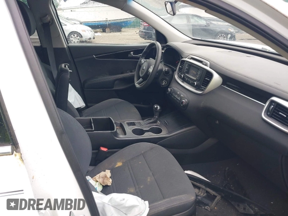 2016 Kia Sorento LX with VIN 5XYPG4A37GG174923, listed as a IAAI auction lot 42180134 with 101,436 mi miles and . Bid and sale history available at carsss.com. Image 5.