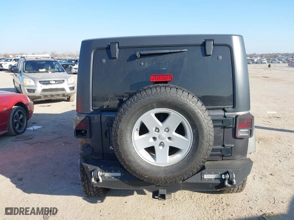 2017 Jeep Wrangler Unlimited Sport with VIN 1C4BJWDG4HL634468, listed as a IAAI auction lot 41668747 with 88,691 mi miles. Bid and sale history available at carsss.com. Image 16.