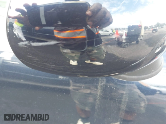 2013 MINI Hardtop with VIN WMWSU3C56DT547099, listed as a IAAI auction lot 42166823 with 138,700 mi miles and . Bid and sale history available at DreamBid. Image 15.