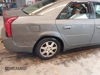 2005 Cadillac CTS z VIN 1G6DP567750131547, wystawiony jako IAAI lot #42525601 z przebiegiem 68 944 mil mil oraz . Historia ofert i sprzedaży dostępna na DreamBid. Obrazek 13.