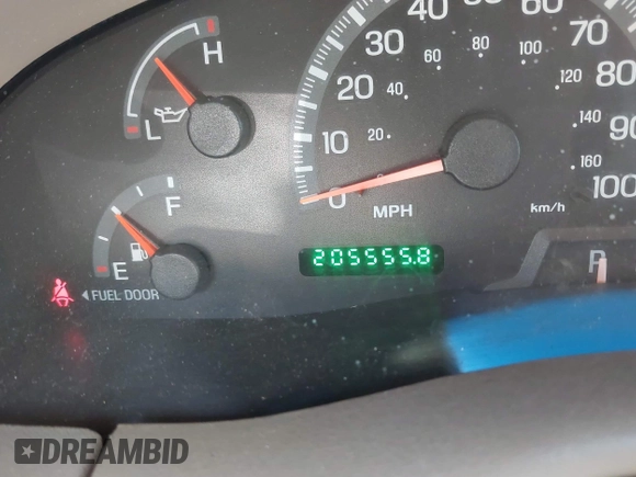 2000 Ford Expedition Eddie Bauer with VIN 1FMPU18L5YLB92805, listed as a IAAI auction lot 42853287 with 205,555 mi miles and . Bid and sale history available at DreamBid. Image 7.
